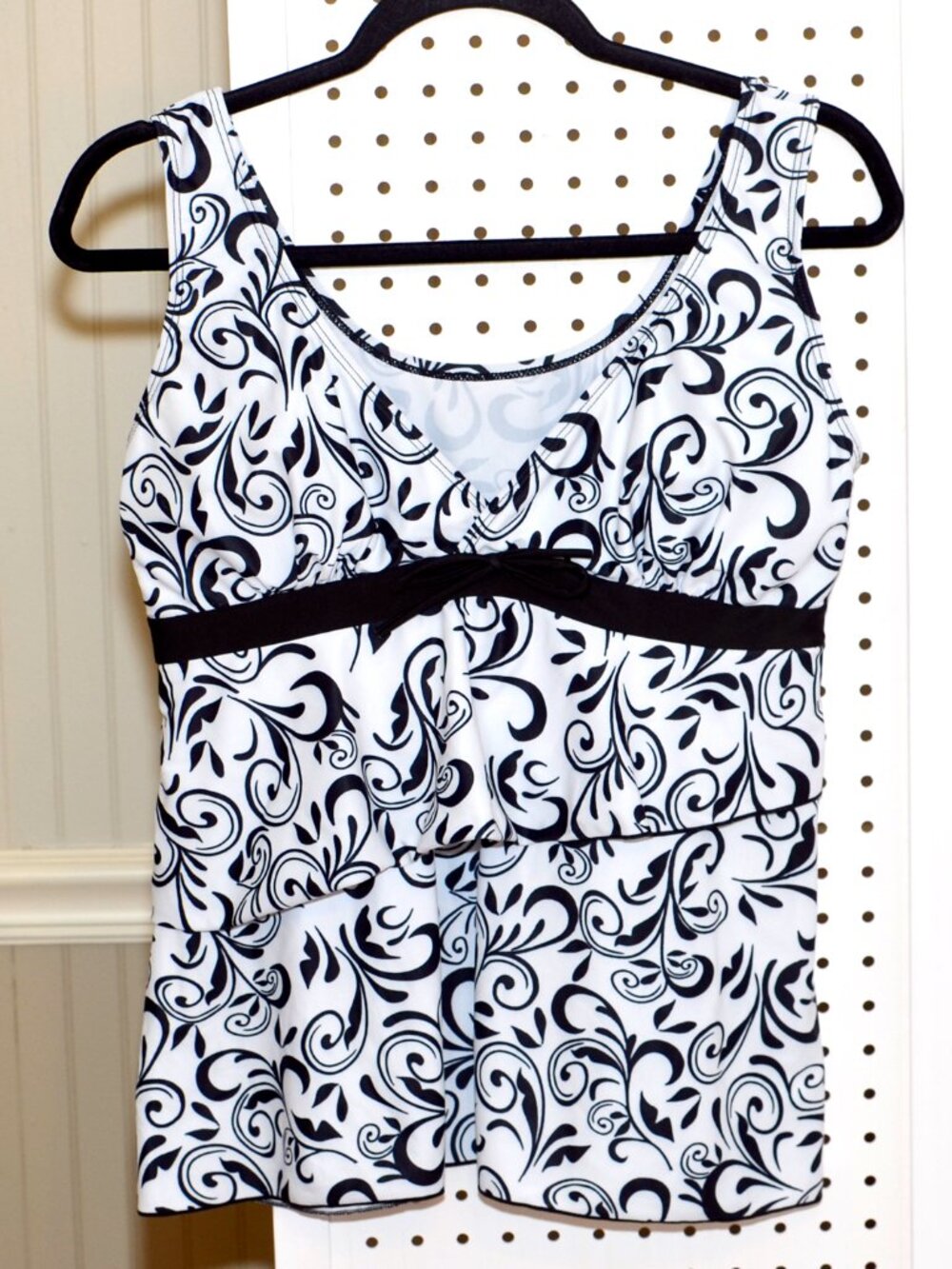 Black & White Modern Swirl Flourish Ruffle Bow Front Tankini Swim Top